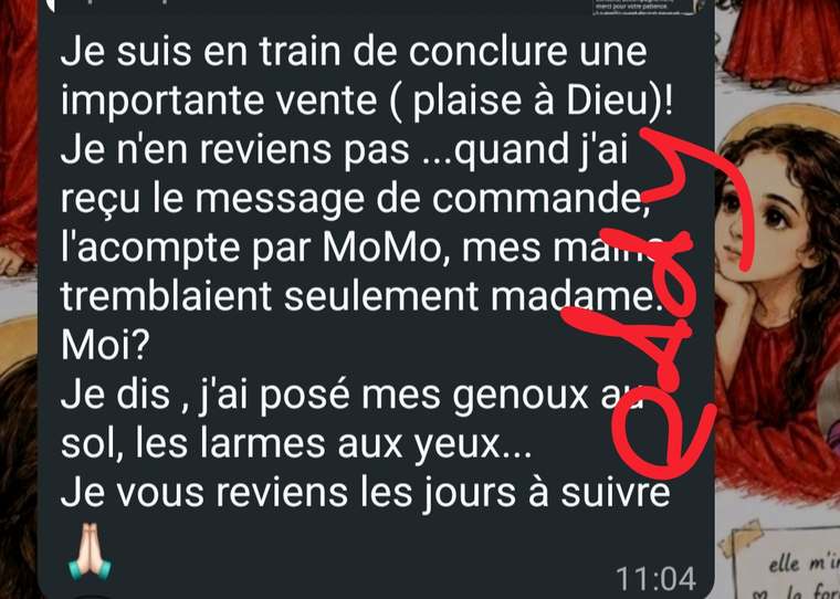 Capture d'un message WhatsApp d'une vendeuse annonçant une importante vente conclue avec acompte par MoMo